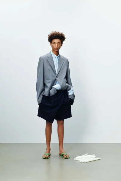 Look 18